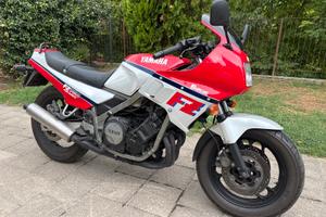 Yamaha FZ 750 anno 1986