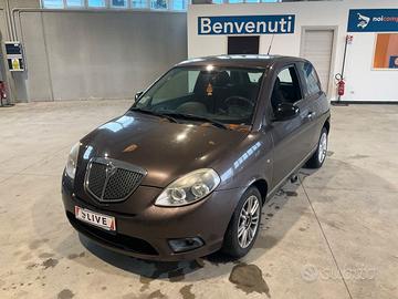 Lancia Ypsilon 1.2 69 CV Unyca'11
