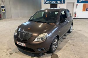 Lancia Ypsilon 1.2 69 CV Unyca'11