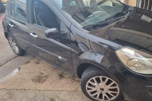 Renault clio uniproprietario
