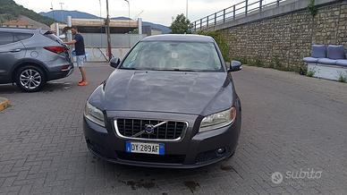 Macchina volvo v70