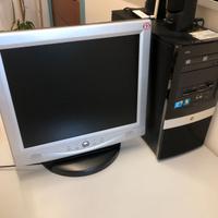 pc fisso HP i3 con schermo