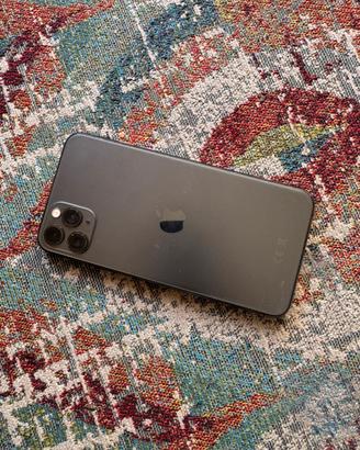 iPhone 11 Pro Max, senza caricatore
