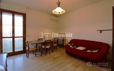 TRILOCALE ALL'ULTIMO PIANO