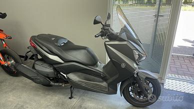 Yamaha xmax 400