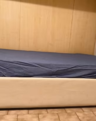 Letto contenitore IKEA (90x200 cm) + Materasso