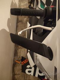 Specchietti moto stile Rizoma Stealth