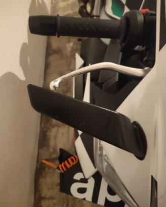 Specchietti moto stile Rizoma Stealth