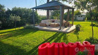 Rustico / Casale di 210 m² con 5 locali a Parma