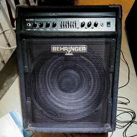 BEHRINGER ULTRABASS BXL3000 – 300 W + FOOTSWITCH