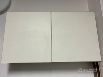 Coppia di mobili da muro