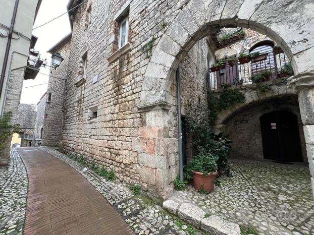 PALAZZINA A VEROLI