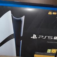 playstation 5 pro con lettore disco e cuffie 