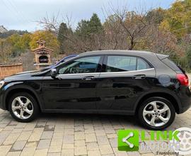 MERCEDES-BENZ GLA 200 d Automatic 4Matic Premium