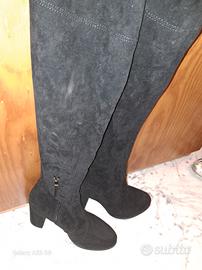 Stivali alti al ginocchio in camoscio