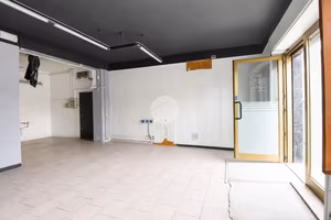 NEGOZIO A BRIGNANO GERA D'ADDA