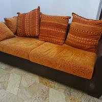 Divano marrone/arancione