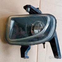 Faro fendinebbia sinistro Fiat Grande Punto