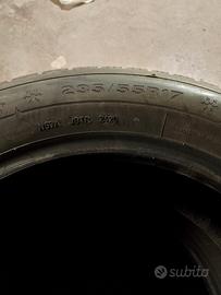Gomme 235/55 R17