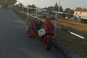 Aprilia SR 50 - 2009