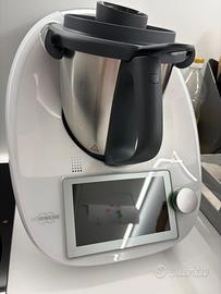 Bimby TM6 come nuovo in garanzia !perfetto