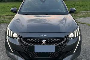 Peugeot 208 GT con tettuccio panoramico+TrenoGomme