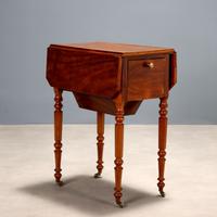 Tavolino a Bandelle in Mogano - XIX Secolo