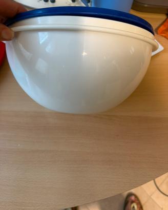 Contenitore tupperware