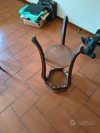 tavolino tre piedi