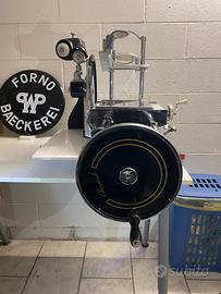 Affettatrice Oberwerk a volano 300