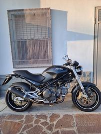 Ducati Monster 900