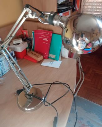 Lampada da scrivania