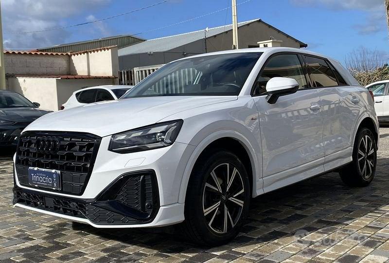 AUDI Q2