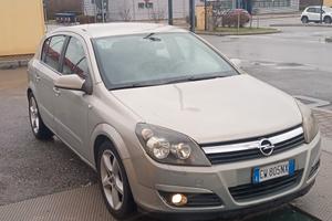 Astra Berlina 2005 1.7Cdti 1.650€