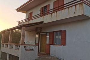 Villa su due ilivelli singola in provincia di C