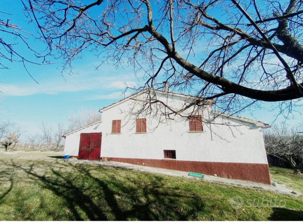 Casa singola con terreno