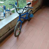 Bicicletta BMX 