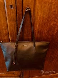 Borsa Coccinelle  nera