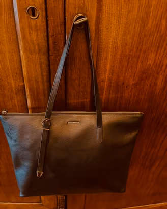 Borsa Coccinelle  nera