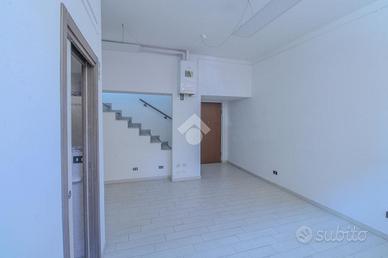 NEGOZIO A CASSANO D'ADDA