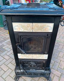 Stufa a legna CASTELMONTE