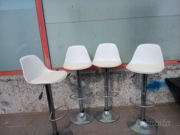4 sgabelli regolabili