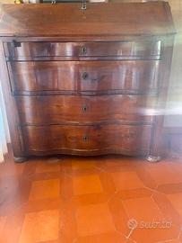 Cassetiera con ribaltina