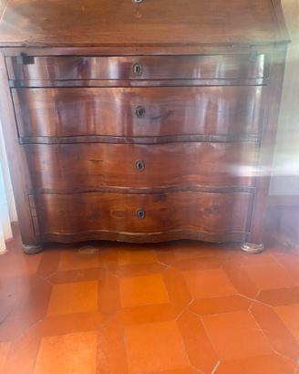 Cassetiera con ribaltina