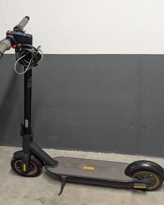 Monopattino Segway Ninebot Kickscooter MAX G30