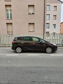 Opel Zafira Tourer 2.0