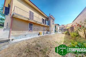 SOLUZIONE INDIPENDENTE CON BOX E GIARDINO!