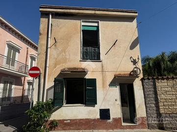 2 LOCALI A PALERMO
