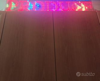Insegna LED RGB scorrevole programmabile