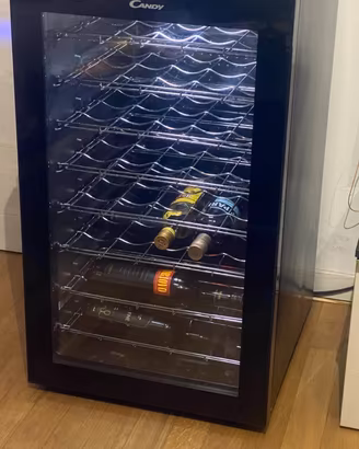 Cantinetta per vini capacità 32 bottiglie